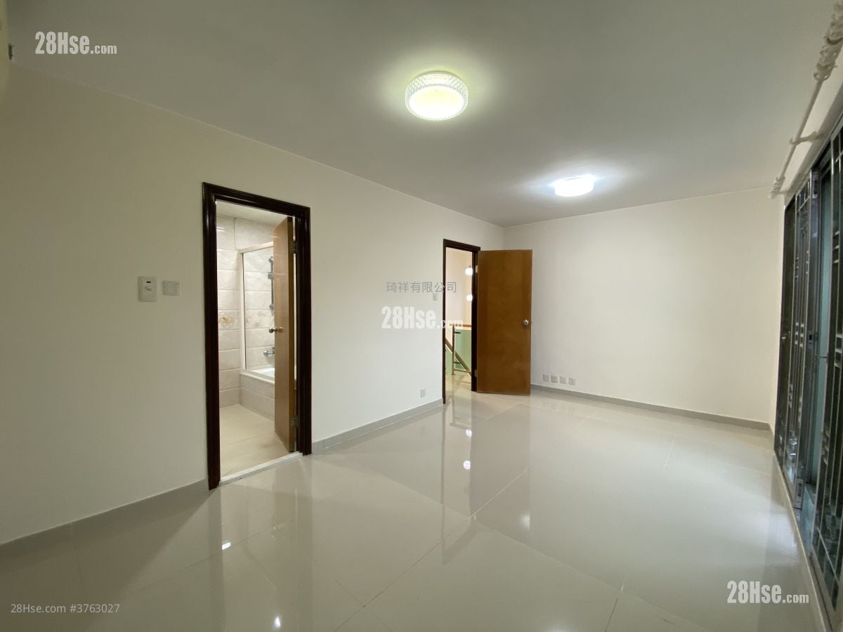 村屋 售盘 1,400 平方尺