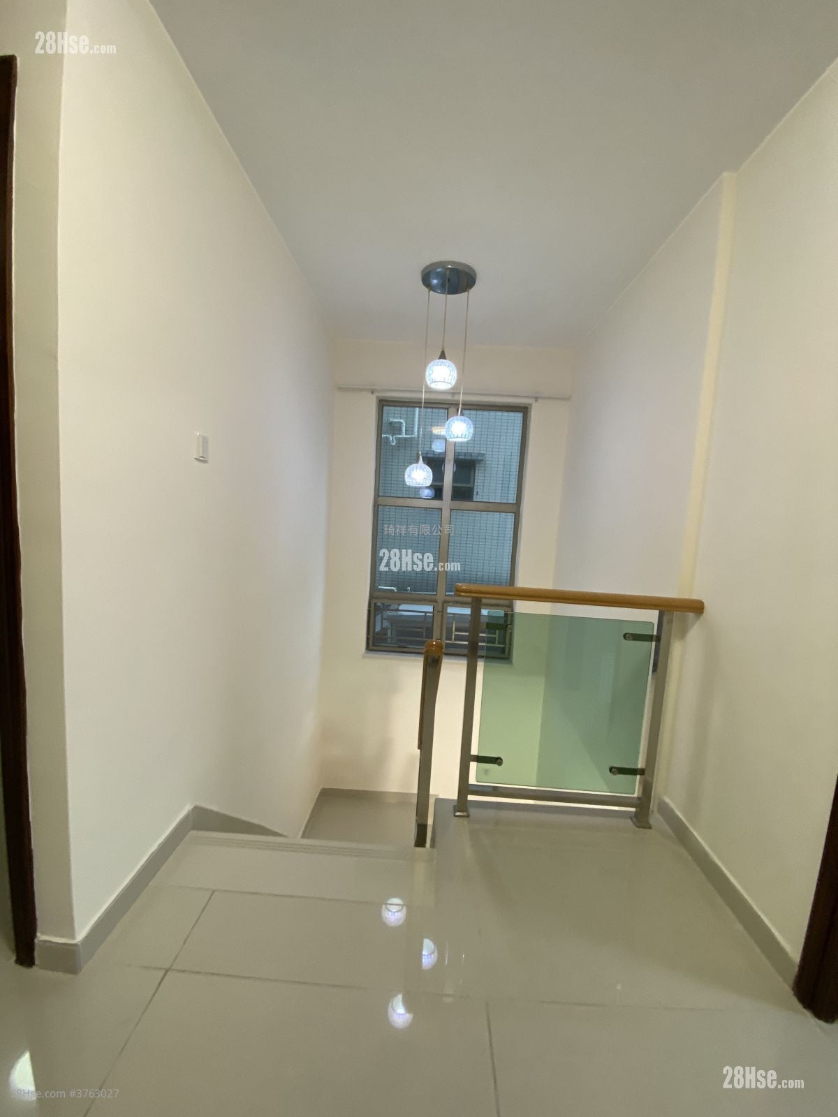 村屋 售盘 1,400 平方尺