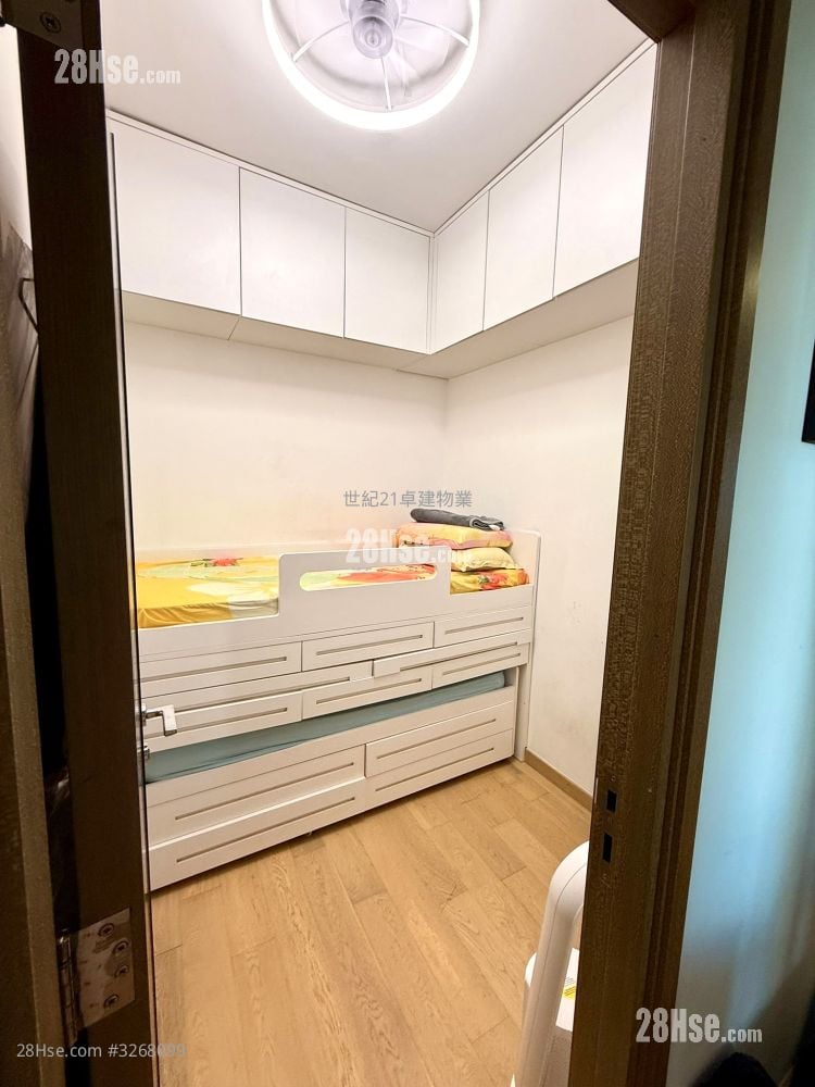 The Austin 租盘 4 房 , 2 浴室 1,290 平方尺