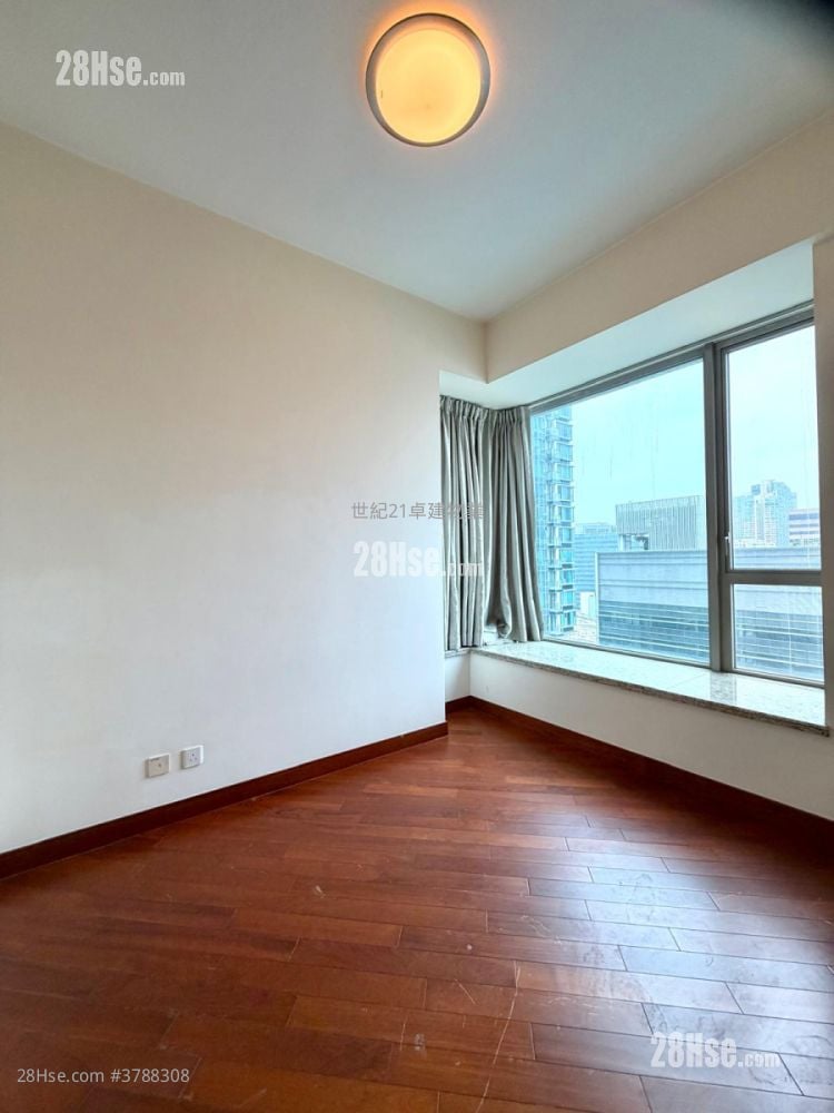 The Coronation Rental 1 Bedroom , 1 Bathroom 471 ft²