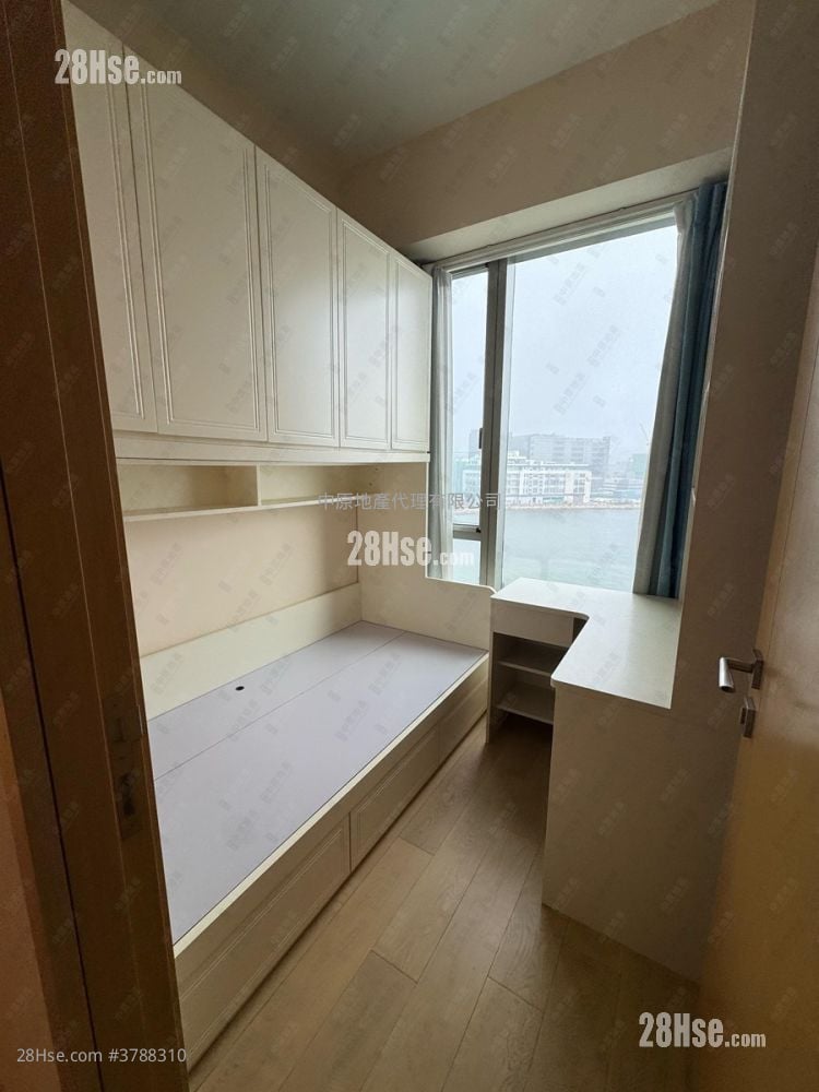 Grand Marini Sell 3 Bedrooms , 2 Bathrooms 807 ft²