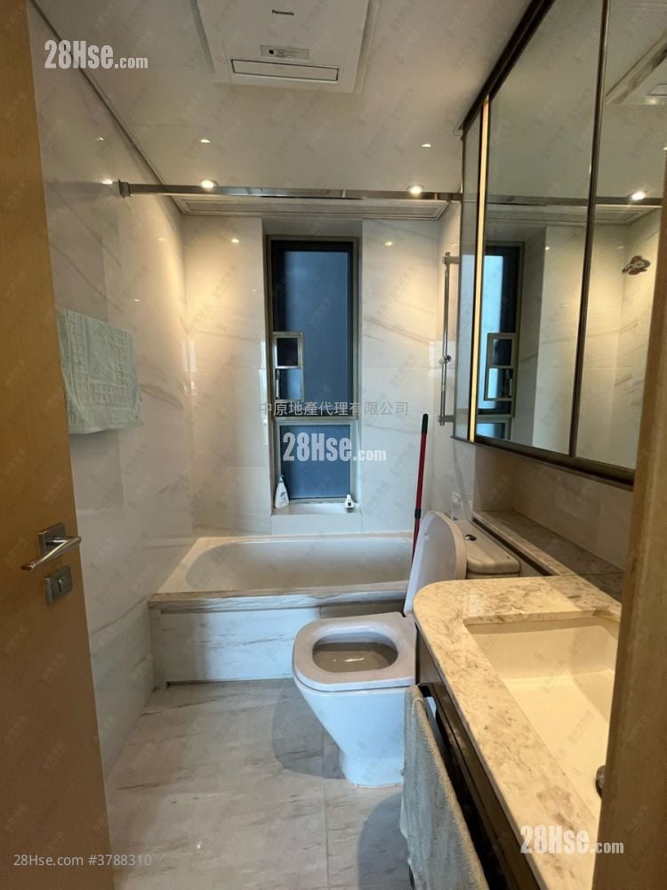 Grand Marini Sell 3 Bedrooms , 2 Bathrooms 807 ft²