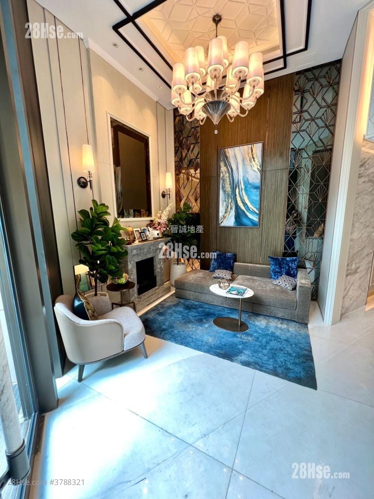 The Royale Rental 2 Bedrooms , 1 Bathroom 429 ft²