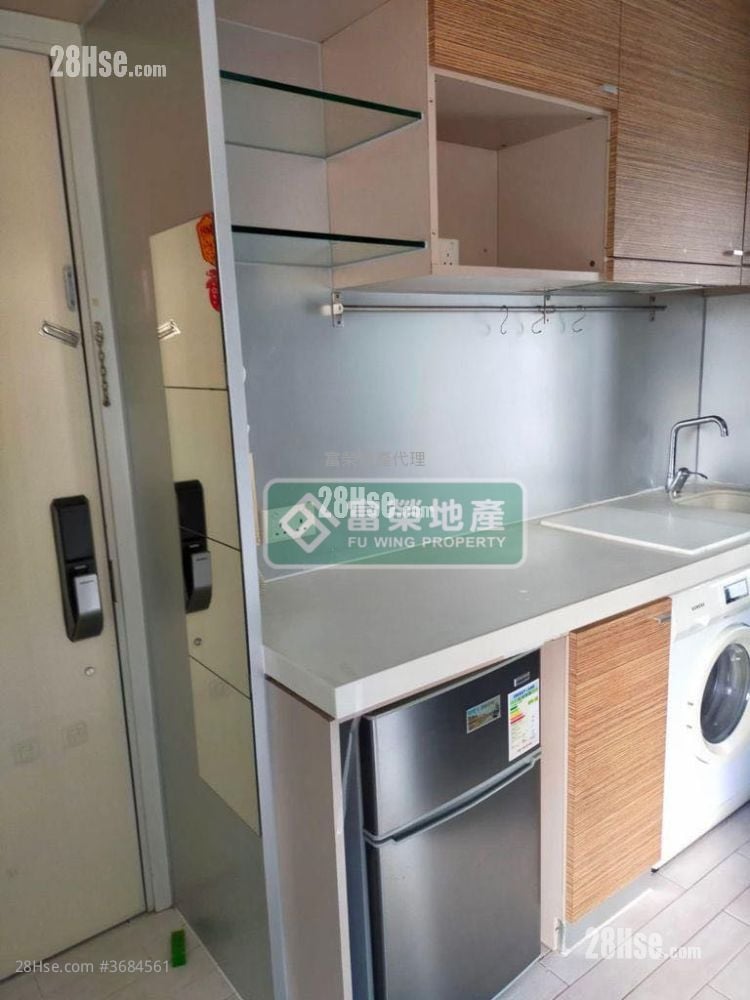 The Platinum Rental 1 Bedroom , 1 Bathroom 246 ft²