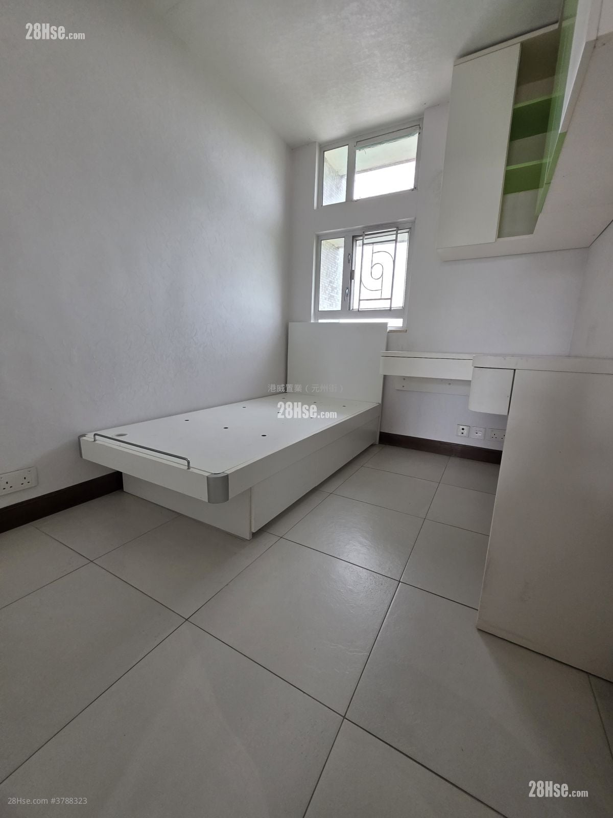 Ching Wah Court Sell 3 Bedrooms 645 ft²