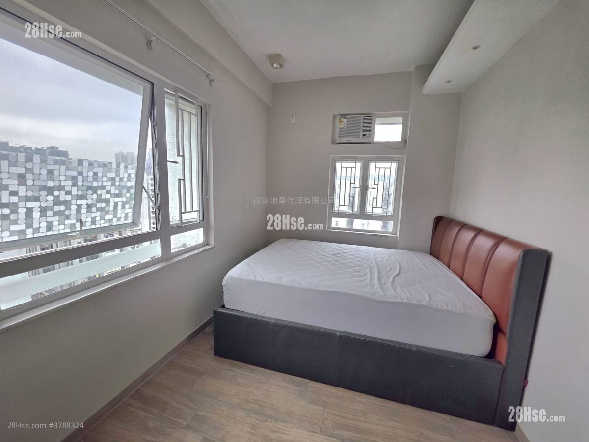 Whampoa Garden Sell 4 Bedrooms , 2 Bathrooms 708 ft²