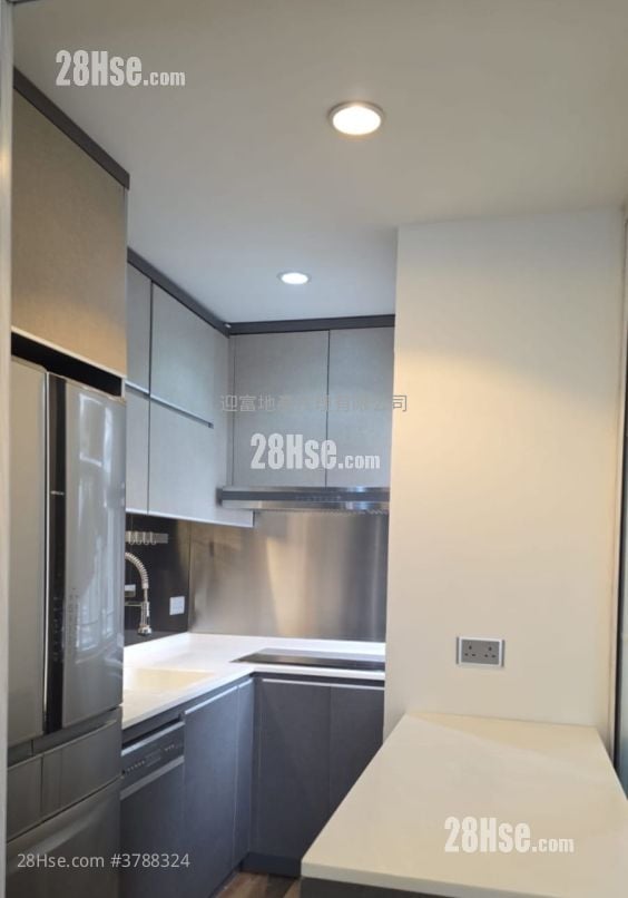 Whampoa Garden Sell 4 Bedrooms , 2 Bathrooms 708 ft²