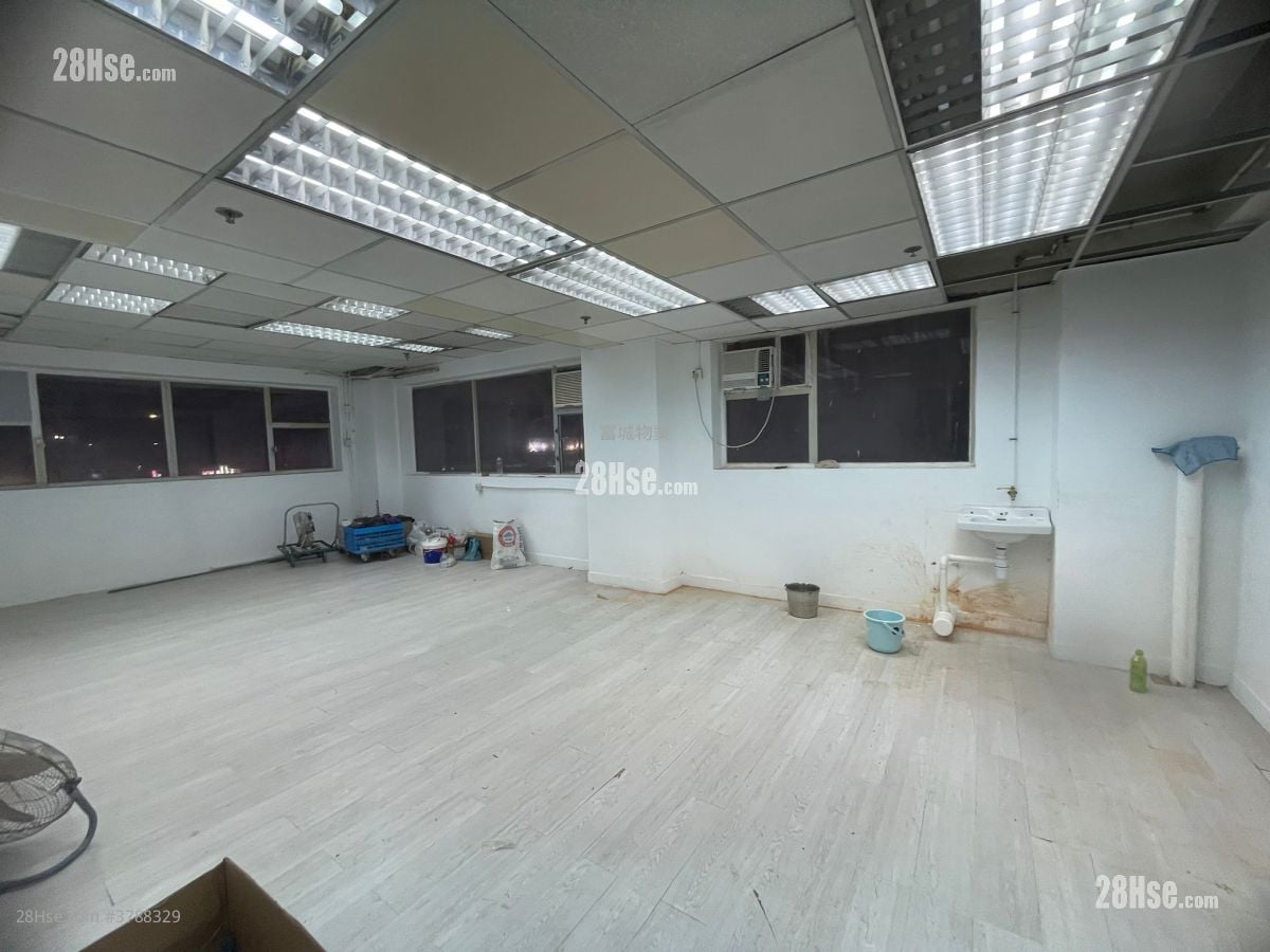 Pak Lok Bldg Rental Studio 850 ft²