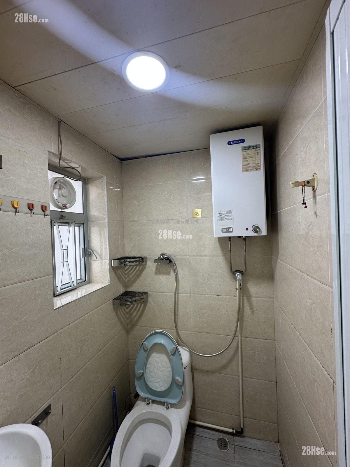 泥围 租盘 2 房 , 1 浴室 380 平方尺