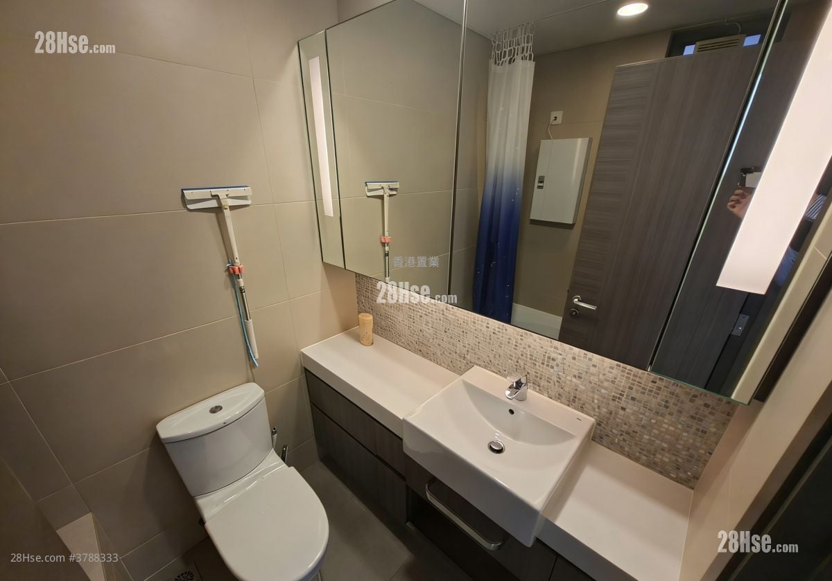 Heya Crystal Rental 2 Bedrooms , 1 Bathroom 498 ft²