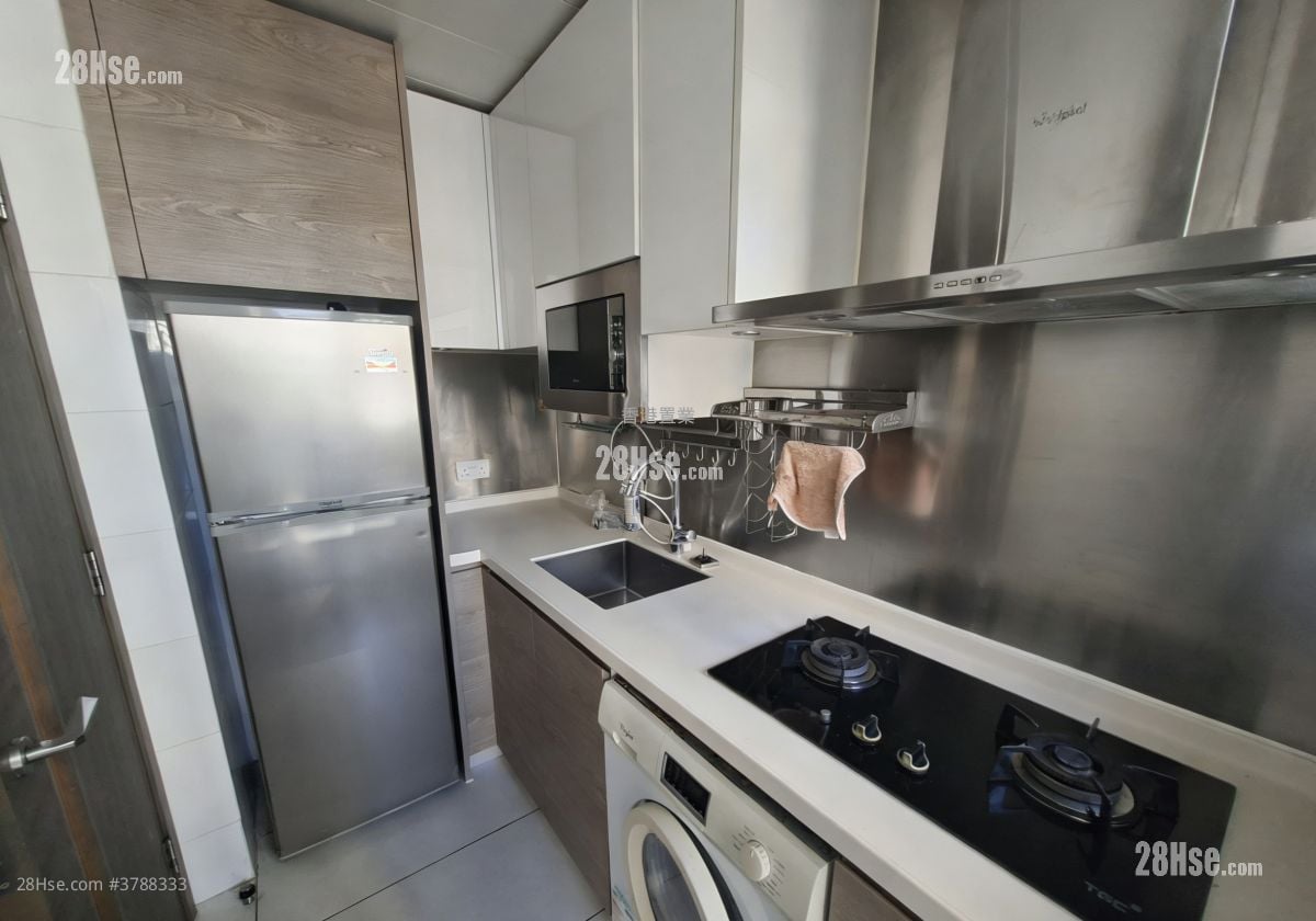 Heya Crystal Rental 2 Bedrooms , 1 Bathroom 498 ft²