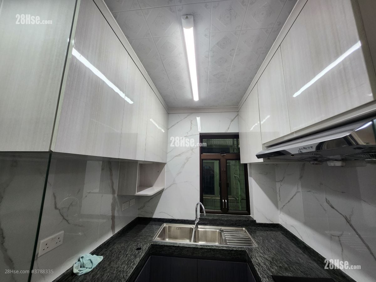 村屋 租盘 3 房 , 1 浴室 650 平方尺