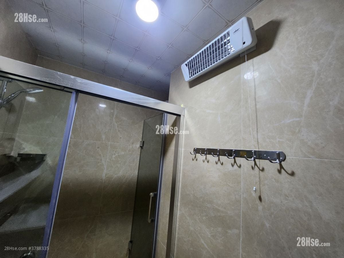 村屋 租盘 3 房 , 1 浴室 650 平方尺