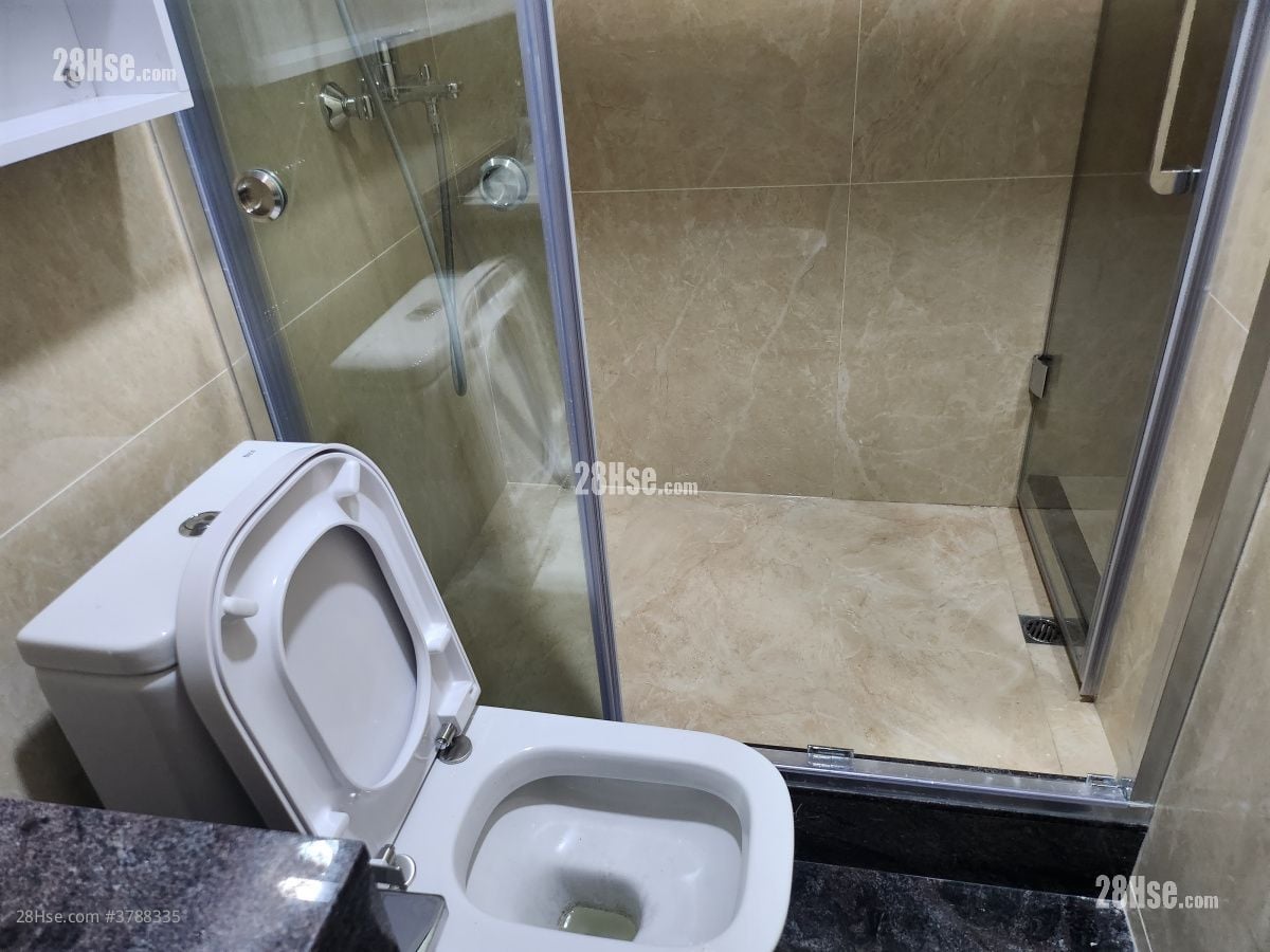 村屋 租盘 3 房 , 1 浴室 650 平方尺