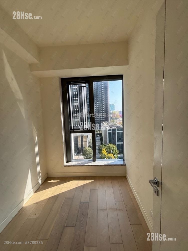 Oasis Kai Tak Sell 3 Bedrooms , 2 Bathrooms 752 ft²