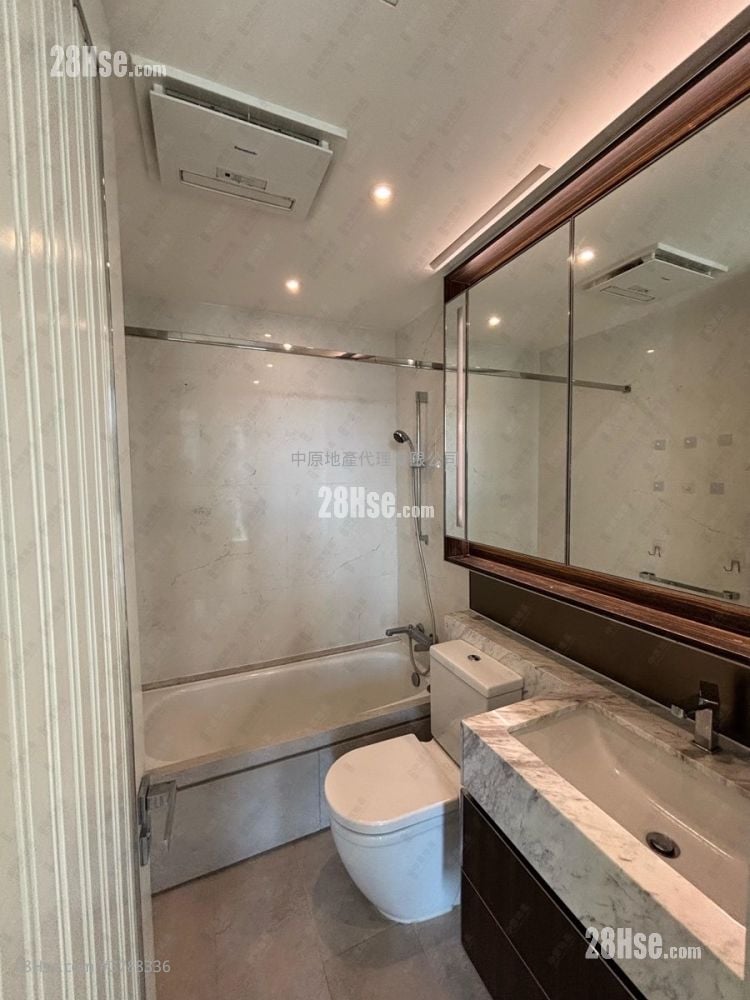 Oasis Kai Tak Sell 3 Bedrooms , 2 Bathrooms 752 ft²