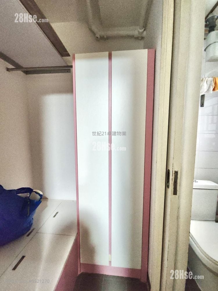 漾日居 租盘 4 房 , 2 浴室 2,011 平方尺