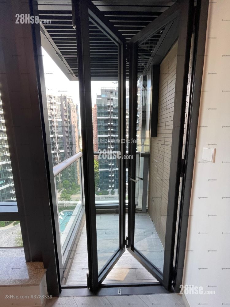 The Royale Rental 1 Bedroom 307 ft²