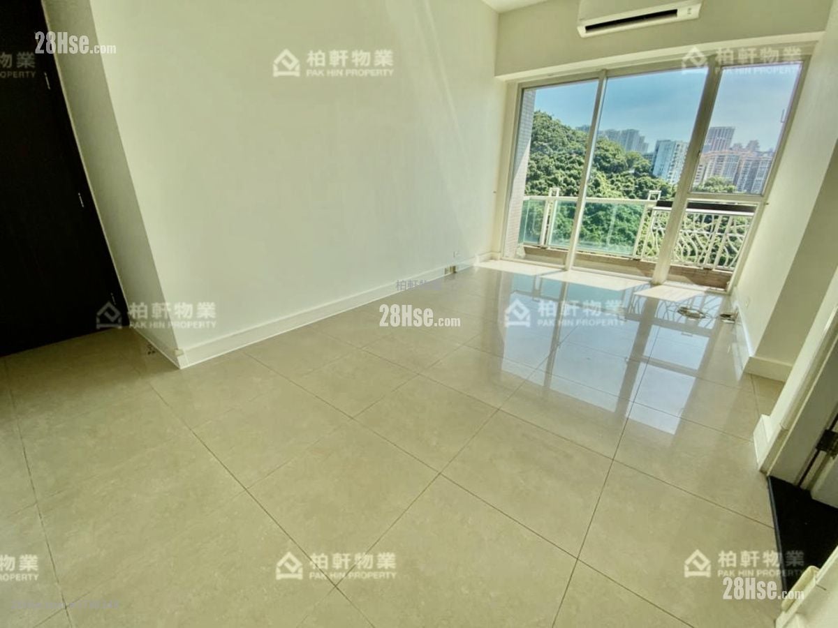 Casa 880 租盘 3 房 , 2 浴室 792 平方尺