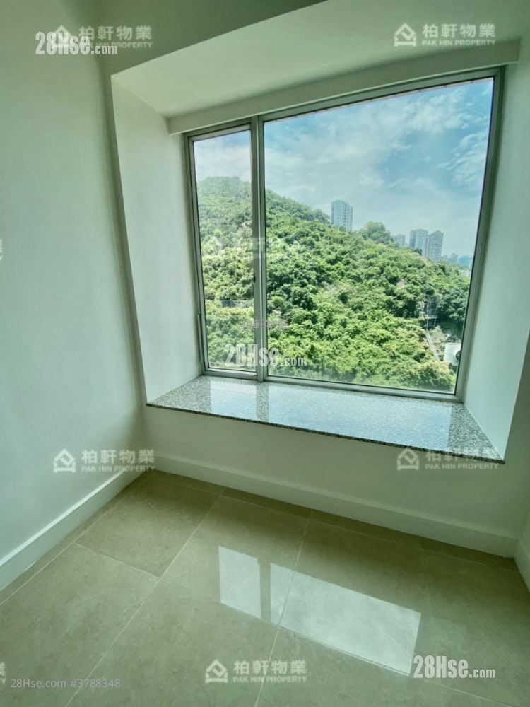 Casa 880 租盘 3 房 , 2 浴室 792 平方尺