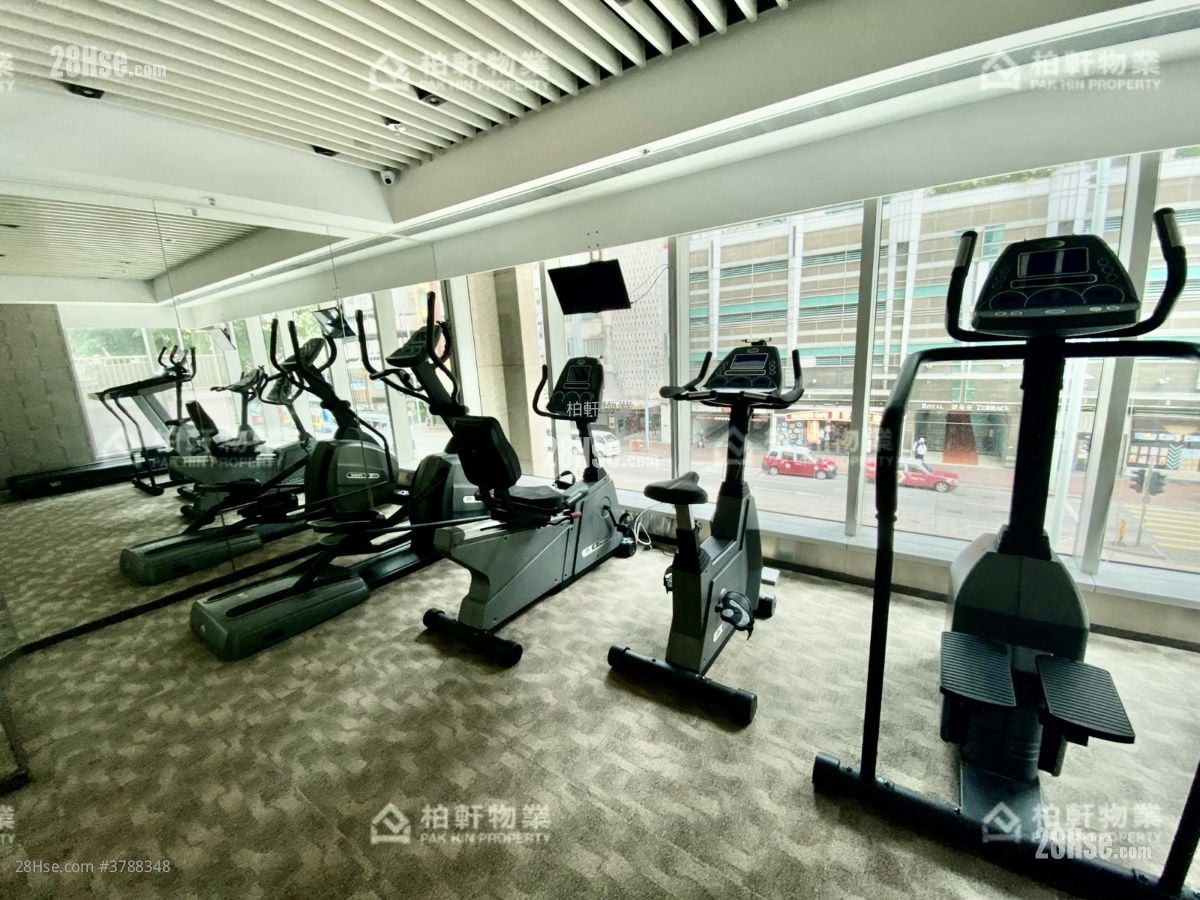 Casa 880 租盘 3 房 , 2 浴室 792 平方尺