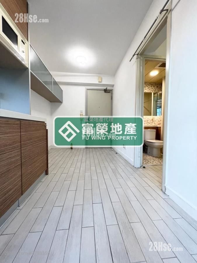 The Platinum Rental 1 Bedroom , 1 Bathroom 221 ft²