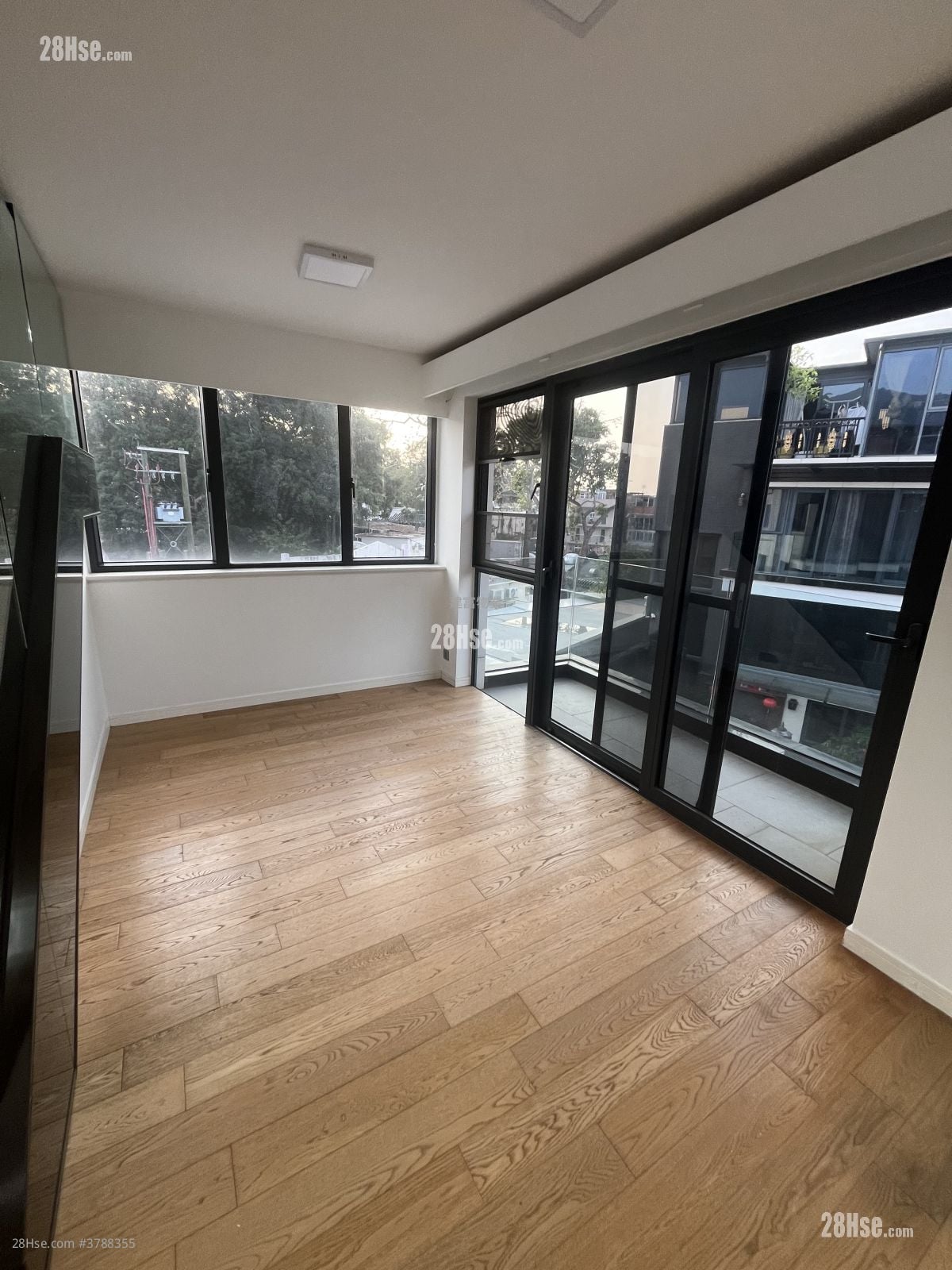 村屋 售盘 1,890 平方尺