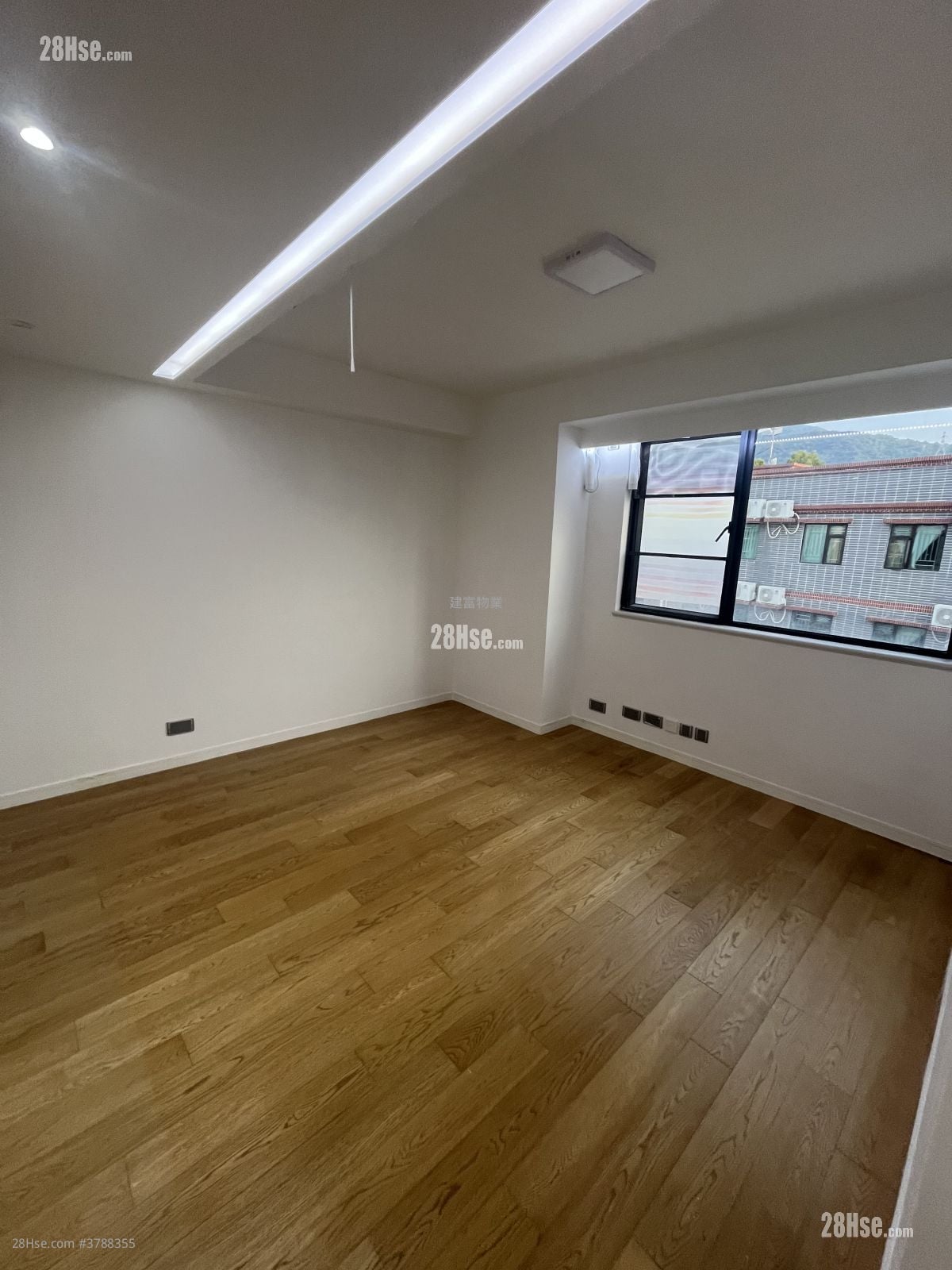 村屋 售盘 1,890 平方尺