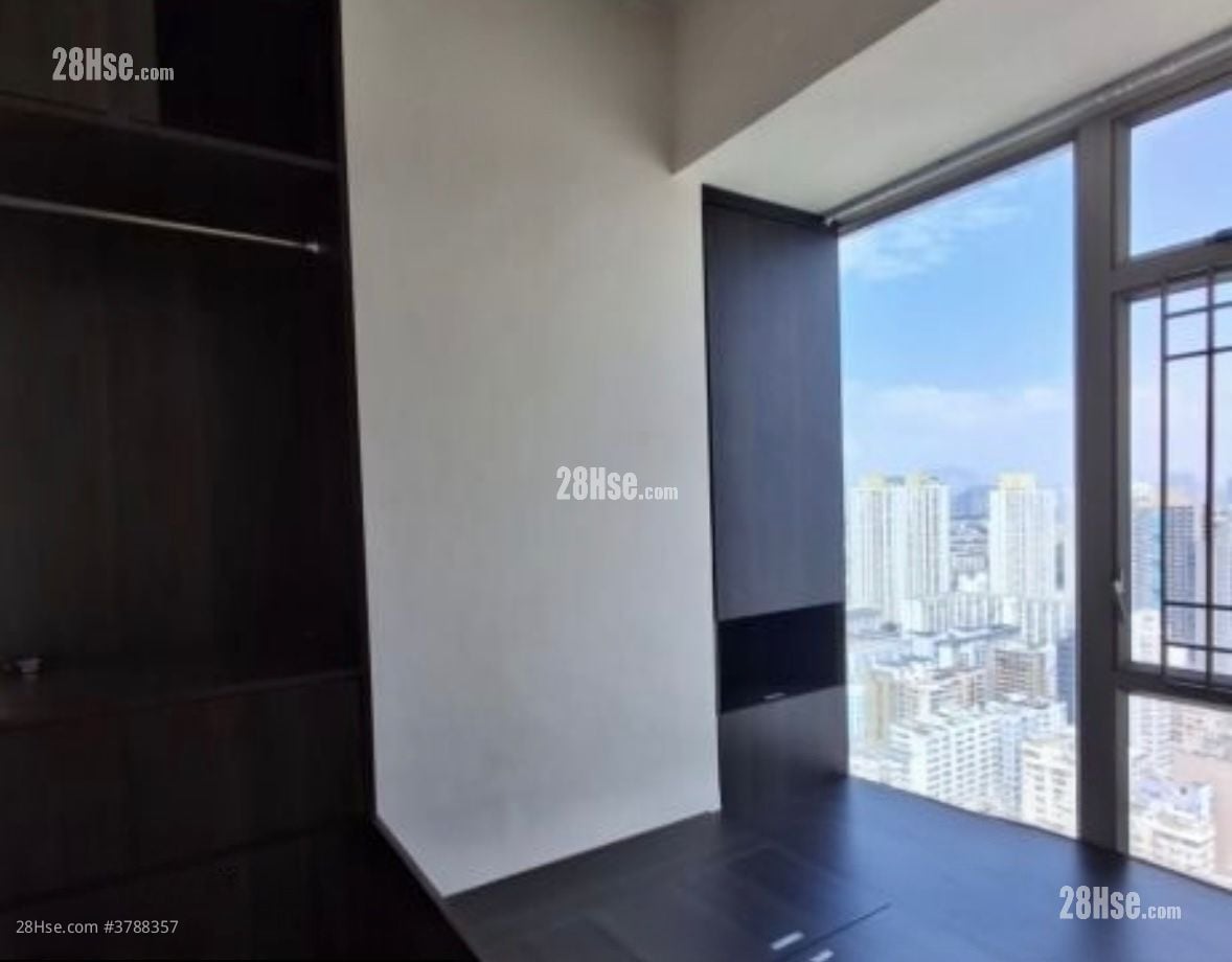 海峯 售盘 1 房 306 平方尺