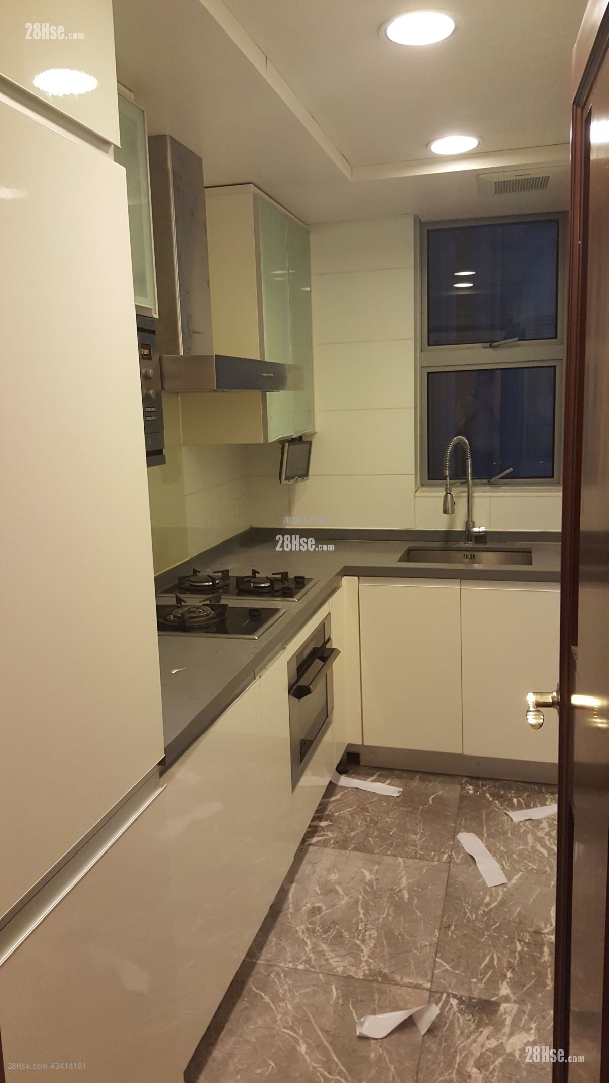 The Palazzo Sell 3 Bedrooms , 2 Bathrooms 793 ft²