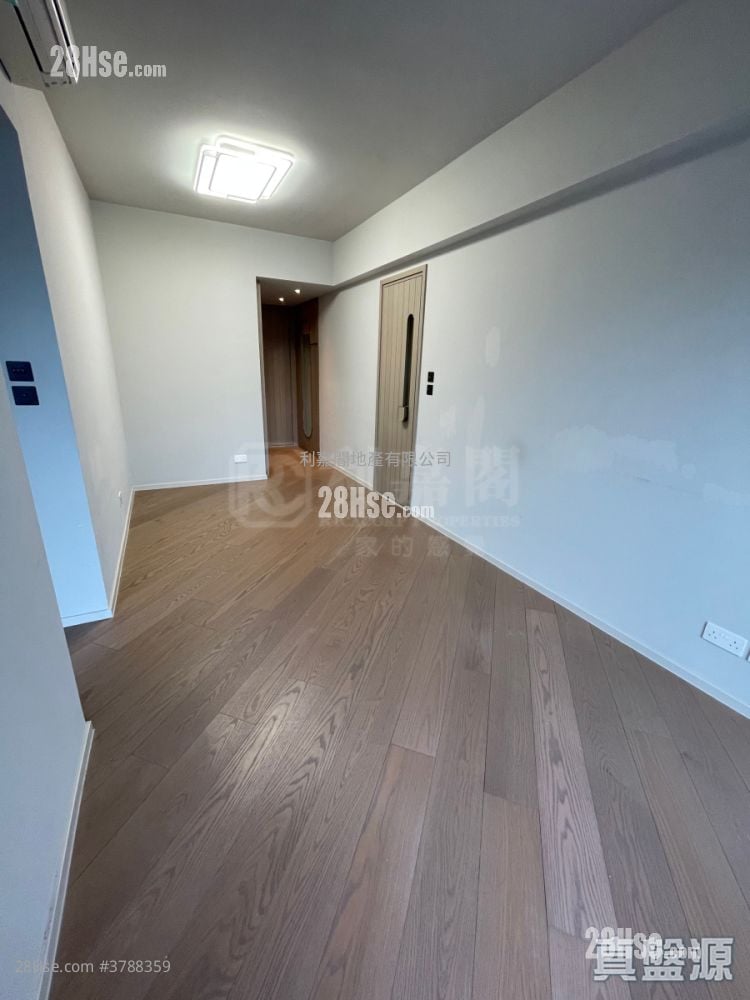 柏傲庄 售盘 3 房 634 平方尺