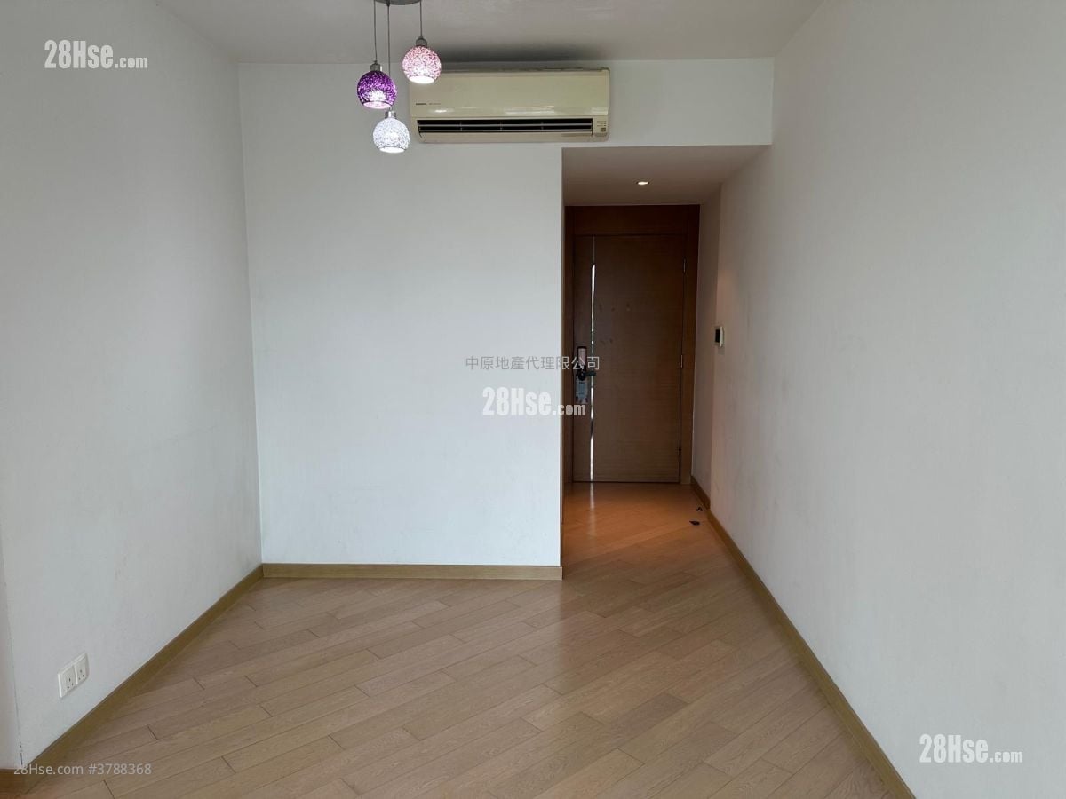 峻峦 售盘 2 房 , 1 浴室 526 平方尺