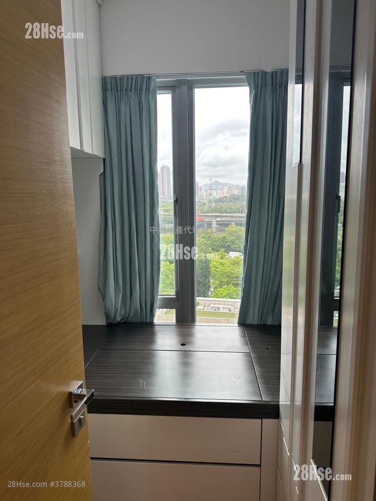 峻峦 售盘 2 房 , 1 浴室 526 平方尺