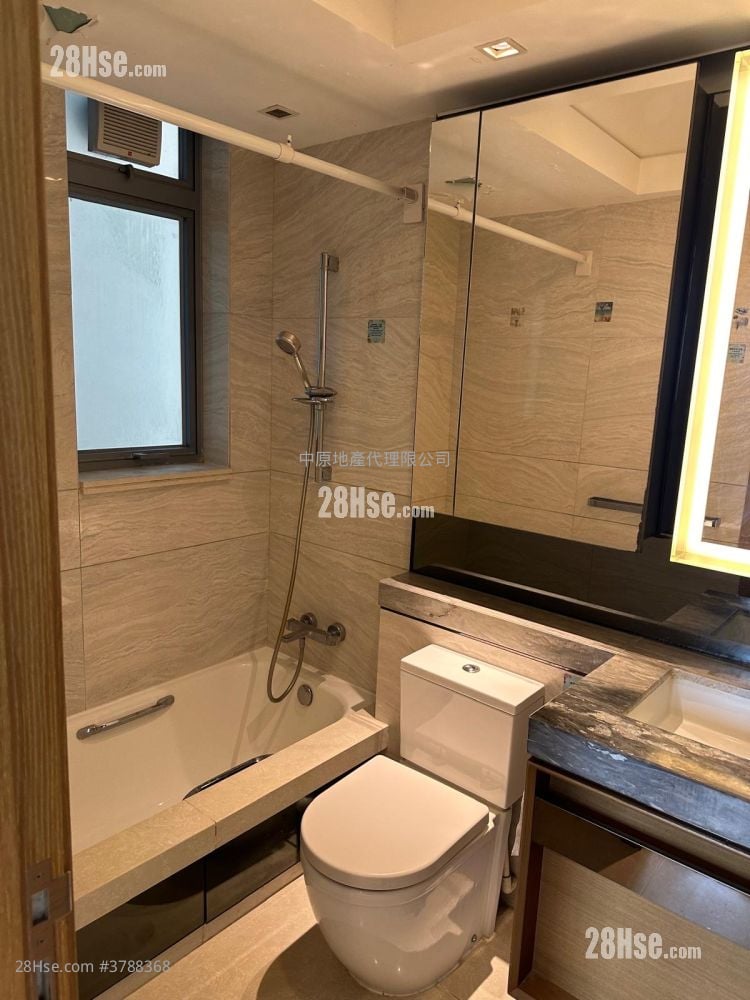 峻峦 售盘 2 房 , 1 浴室 526 平方尺