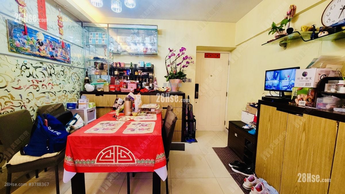 宝峰园 售盘 3 房 822 平方尺