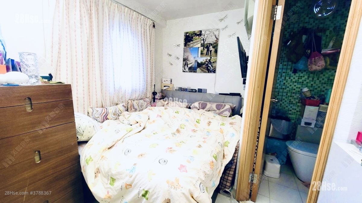 宝峰园 售盘 3 房 822 平方尺