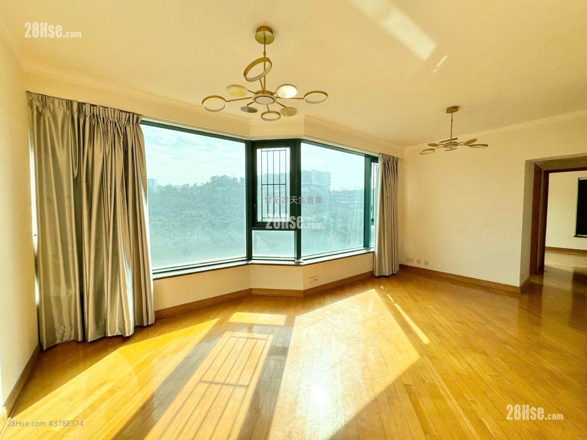 Palatial Coast Rental 3 Bedrooms , 1 Bathroom 672 ft²