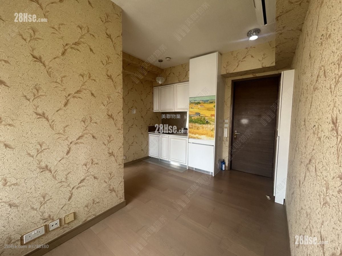 The Reach Rental 2 Bedrooms , 1 Bathroom 357 ft²