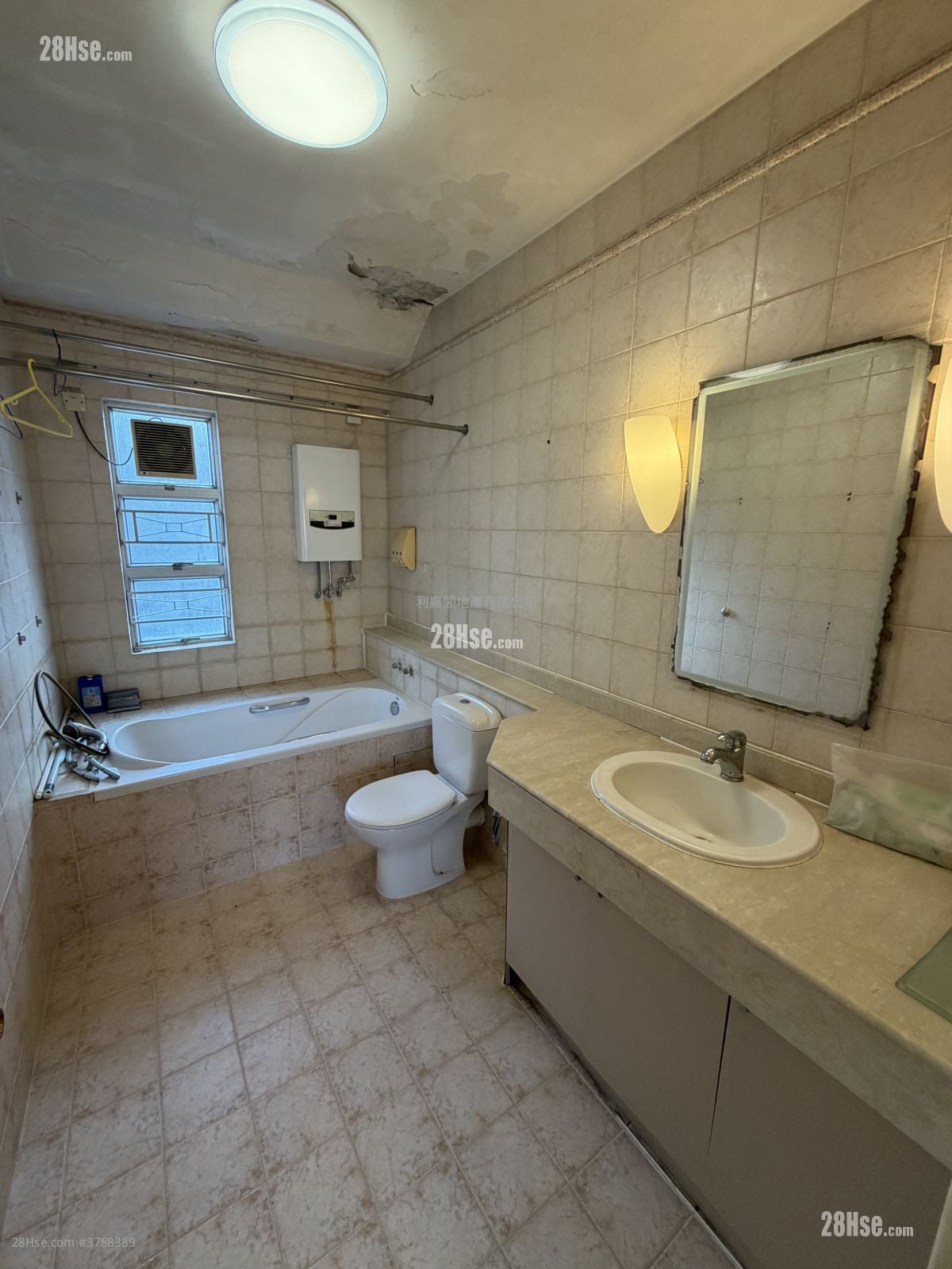 瑞峰花园 售盘 3 房 1,592 平方尺