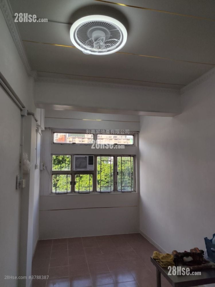 Union Building Sell 3 Bedrooms , 3 Bathrooms 455 ft²