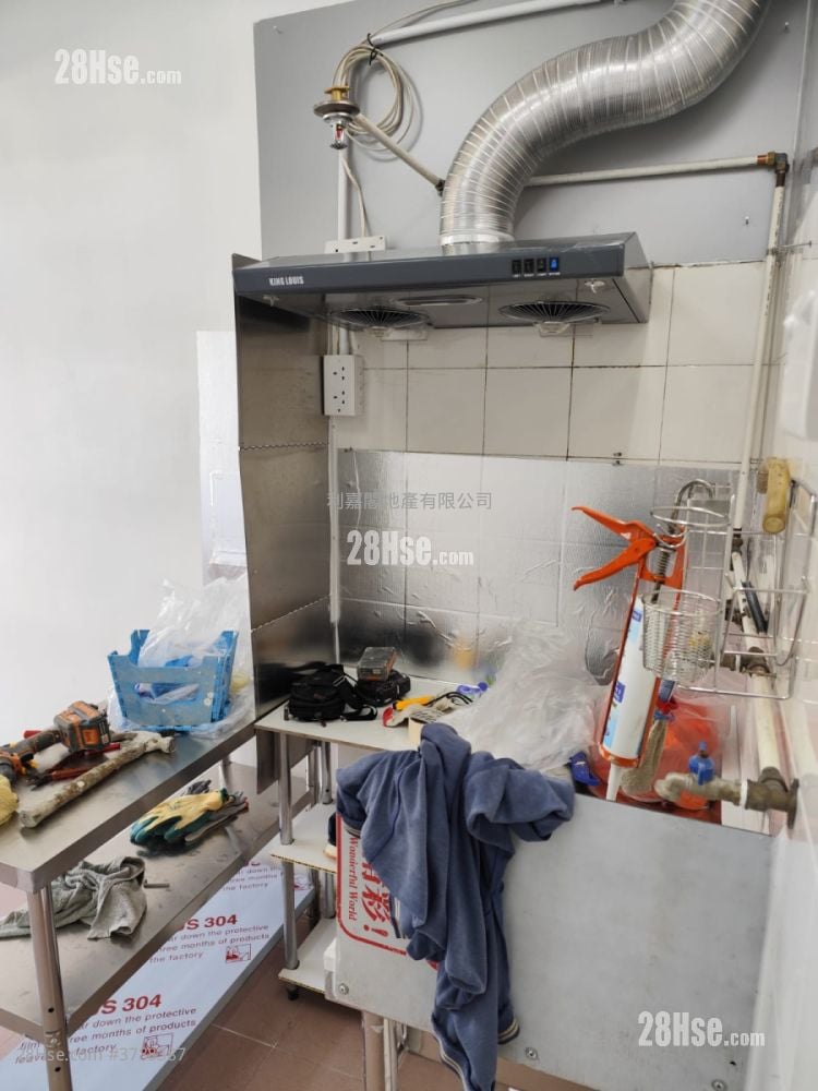 Union Building Sell 3 Bedrooms , 3 Bathrooms 455 ft²