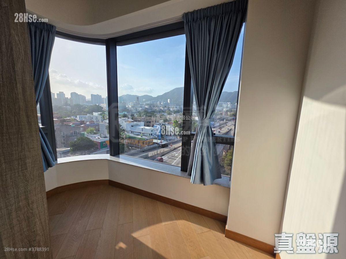 128 Waterloo Sell 2 Bedrooms 527 ft²