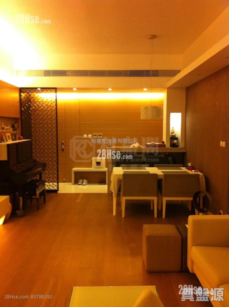 朗逸峰 售盘 3 房 , 3 浴室 1,186 平方尺