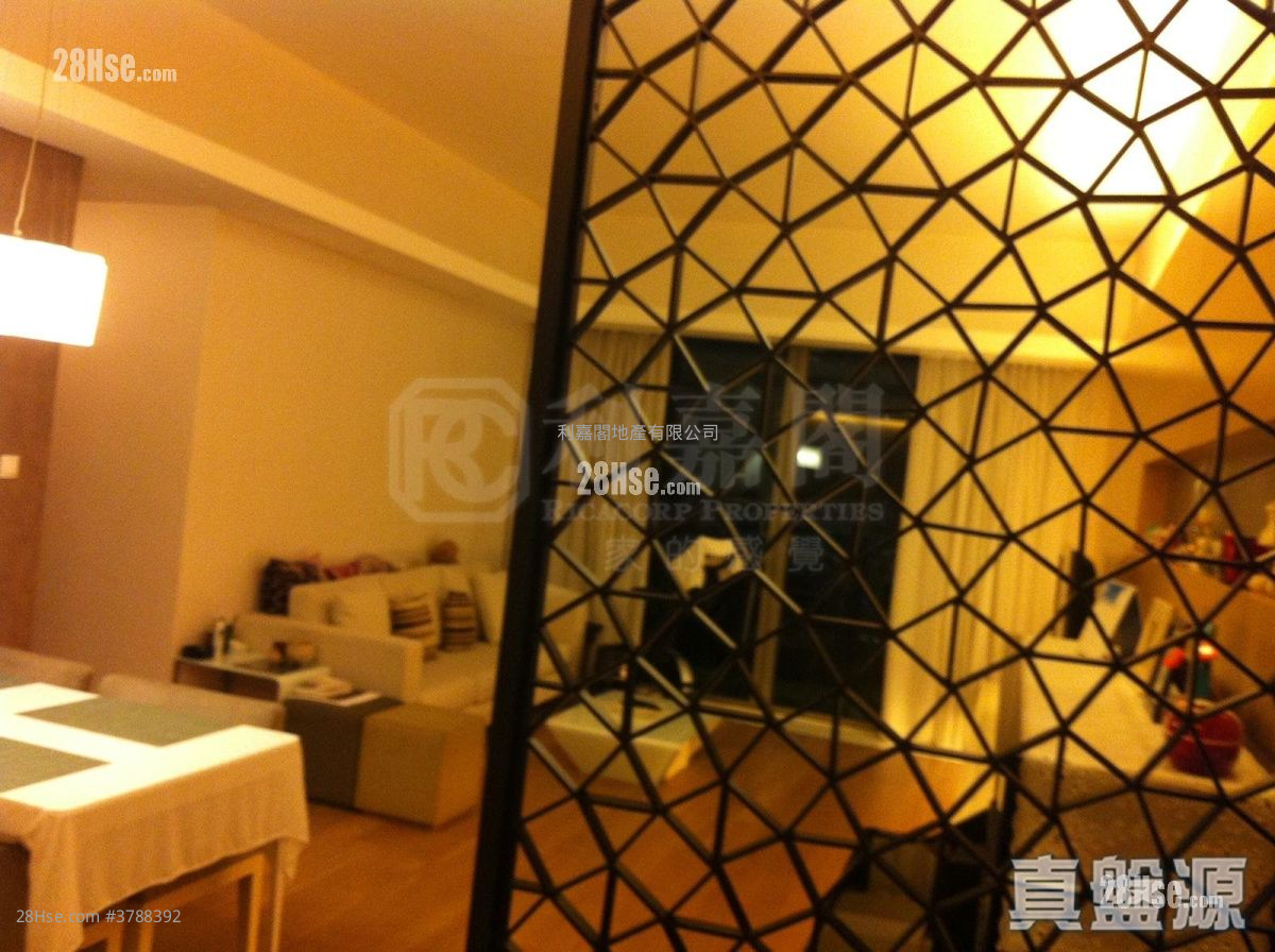 朗逸峰 售盘 3 房 , 3 浴室 1,186 平方尺