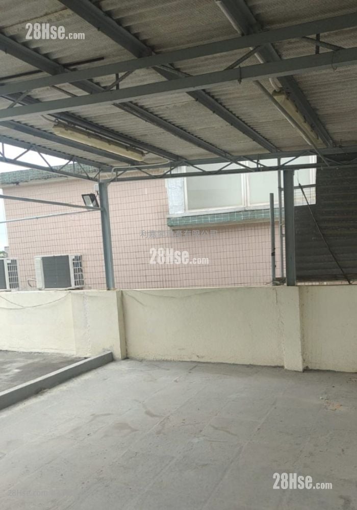 Lo Wai Tsuen Wan Sell 3 Bedrooms , 2 Bathrooms 1,200 ft²