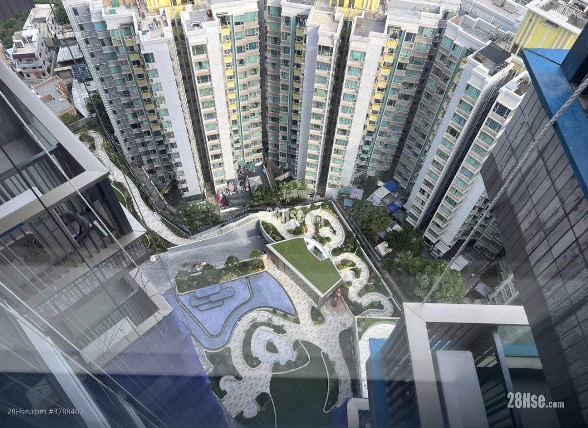 Hava Sell 2 Bedrooms 370 ft²