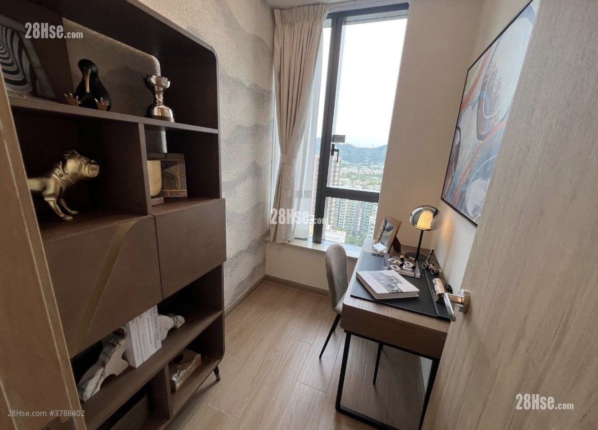 Hava Sell 2 Bedrooms 370 ft²