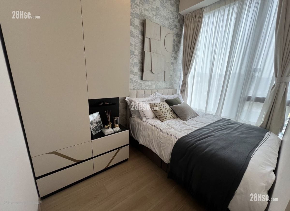 Hava Sell 2 Bedrooms 370 ft²