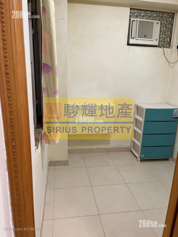 颂贤花园 租盘 378 平方尺