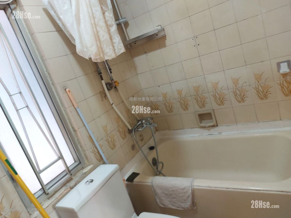 Po Sing Centre Rental 288 ft²